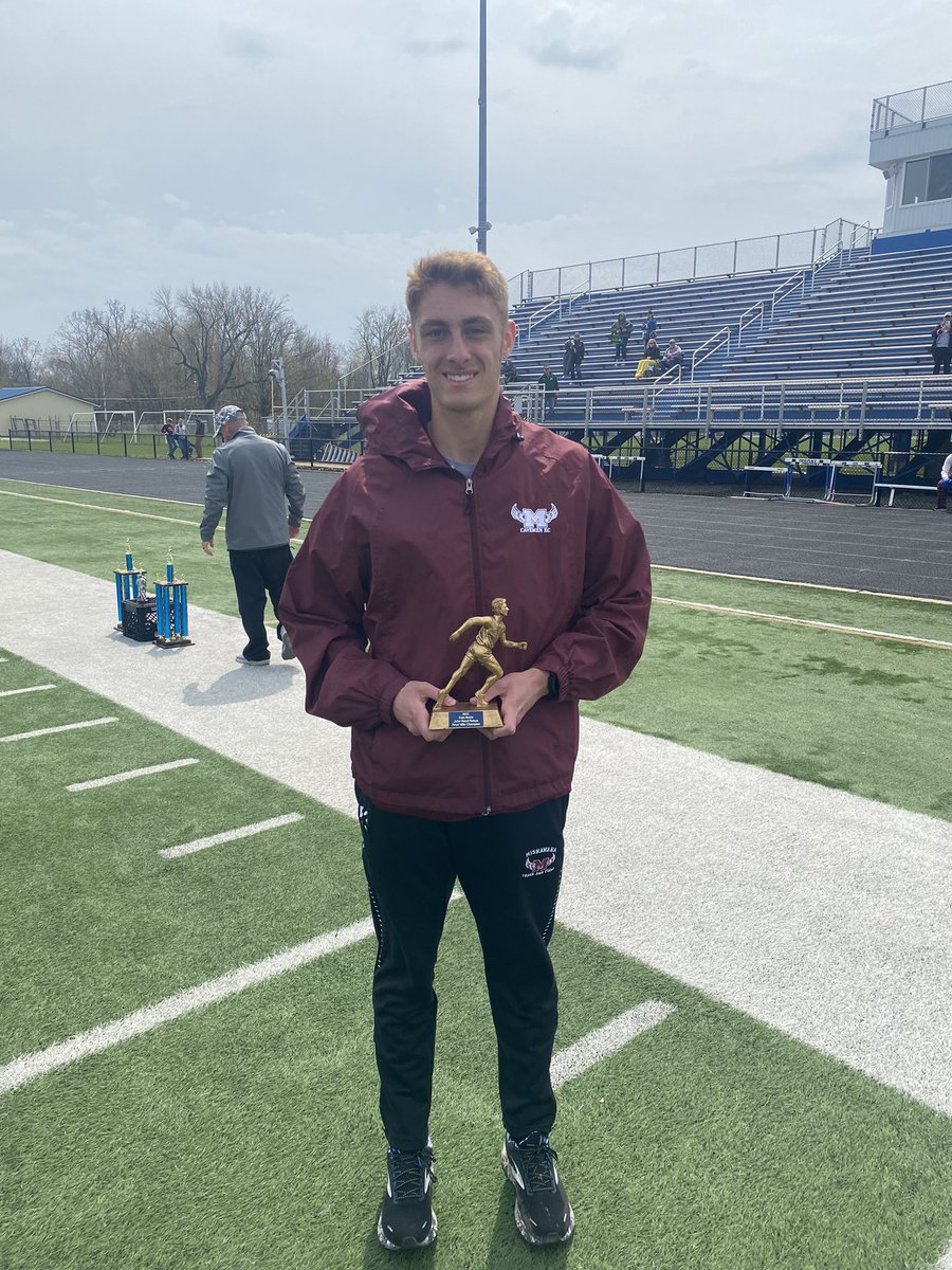 CavemenBTrack's tweet photo. Cavemen win the 2022 John Reed Relays! 

Meet mvp: @dentrayives2 

John Reed Mile Champ: @RyanHoop68 

Great job guys!

@cavemensports @MHSTrackField2 @jhembrecht @KeyserSherry https://t.co/puCheDNXEs