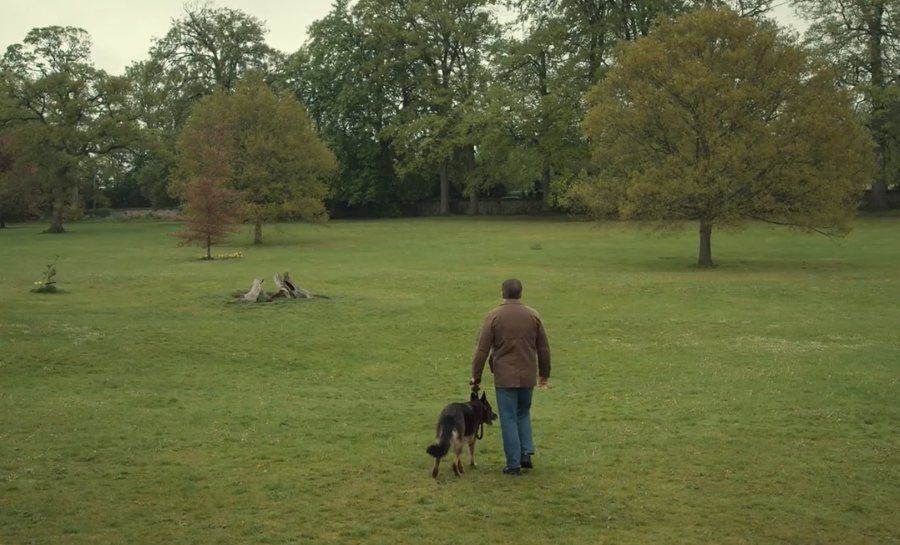 “Günün birinde son yemeğini yiyip, son çiçeğini koklayıp, bir arkadaşına son kez sarılacaksın. Son kez olduğundan haberin olmayacak. O yüzden, sevdiğin her şeyi tutkuyla yapmalısın. Kalan yıllarının kıymetini bilmelisin, çünkü devamı yok..''

(After Life)