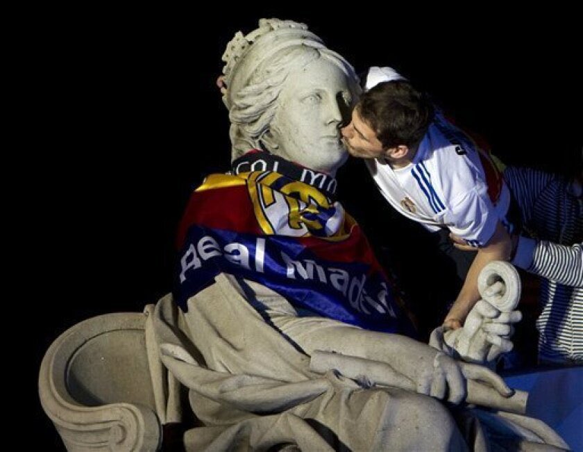 realmadridindo1's tweet photo. Hala Madrid Y Nada Mas 🤍 https://t.co/YyI9FerIzU