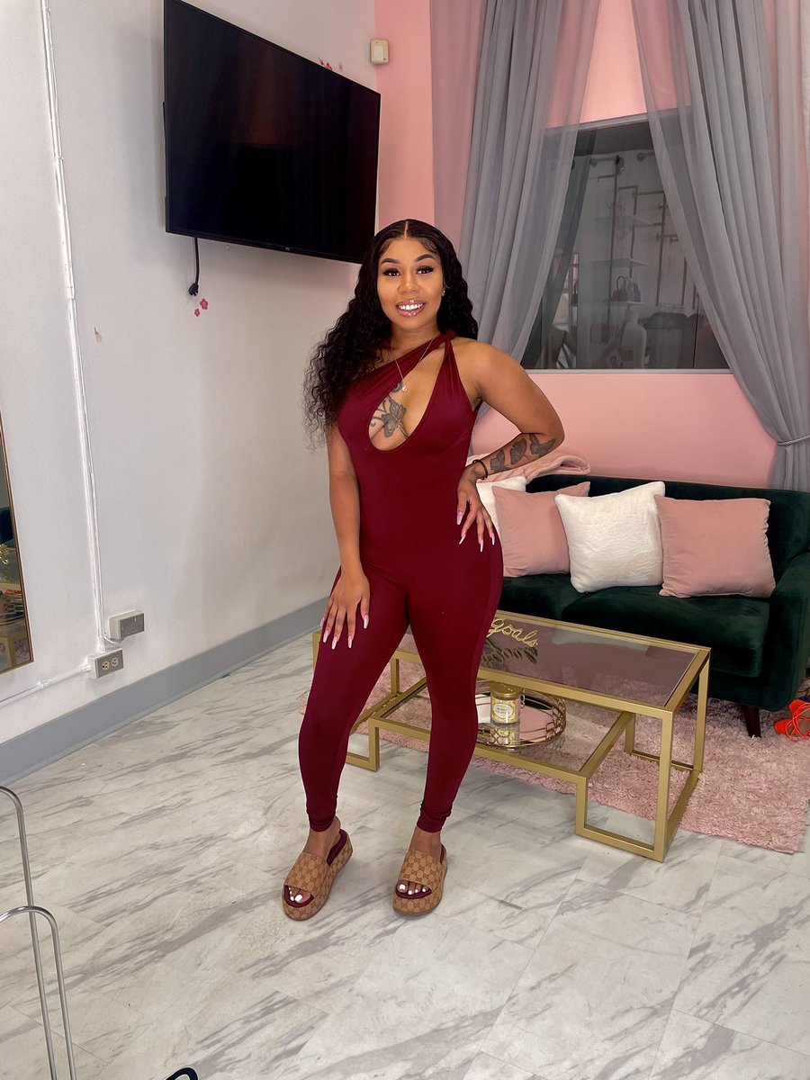 chiefchrissy's tweet photo. @heymsangel Opening a womens boutique in Denver,CO May 7th with Trendy &amp; bad bitch clothing 😍 https://t.co/p30xIShGJH