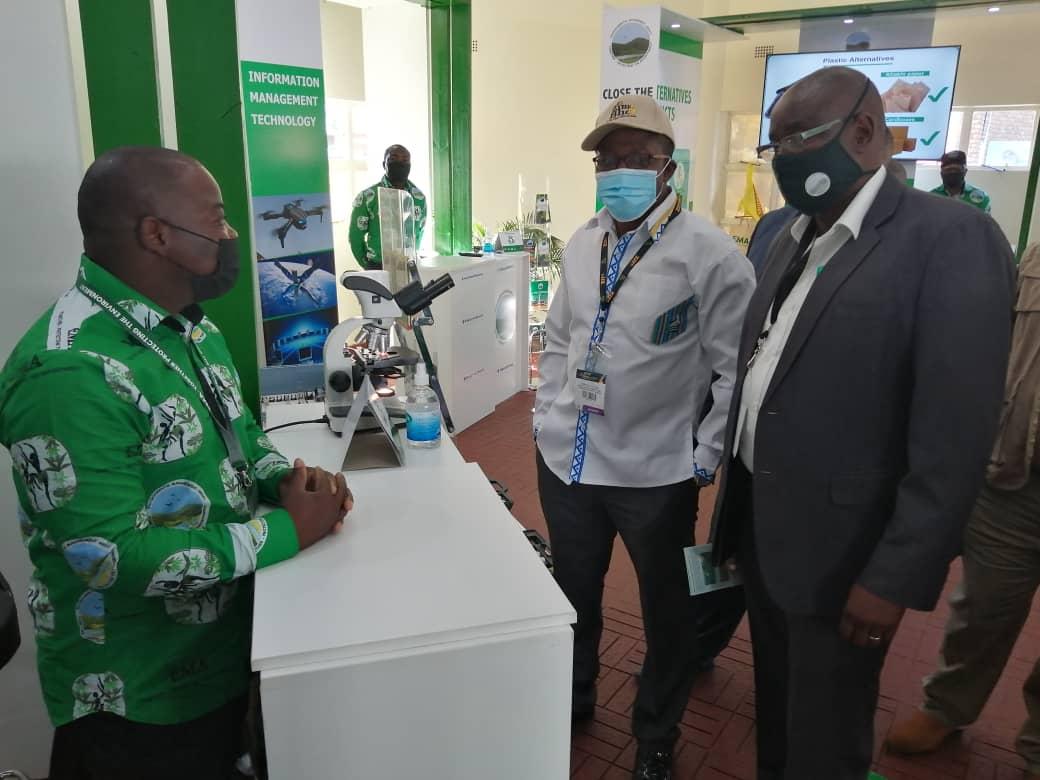 With the Minister of @METHI_Zimbabwe, Hon. @nqo_nn, at the @EMAeep stand. @Finos85 sharing information on the sound management of chemicals.