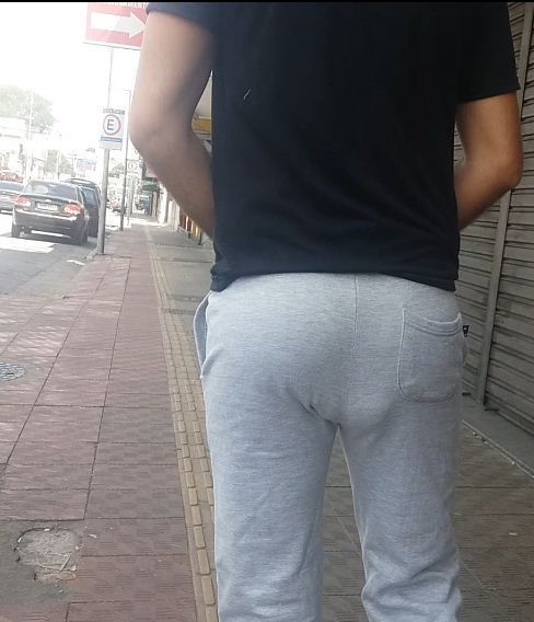Sweatpantsdiap1's tweet photo. Pooping my pants in public again https://t.co/SXmYtTP1uM