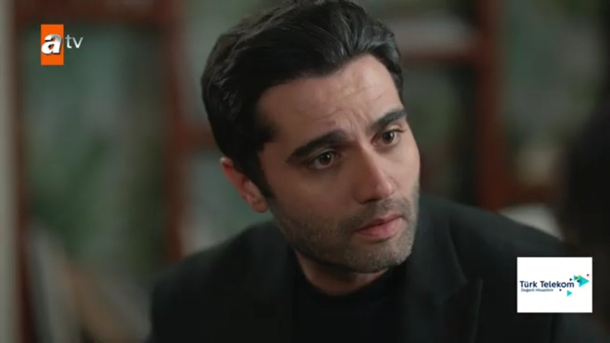 YasDemmm's tweet photo. Eğer insan birini kaybetmekten korkuyorsa onun için her yere gider,onu bulmak için her şeyi zorlar .. 
              ~Emir Baykara~
#AdiSevgi #ElMir https://t.co/gY6MTrNWdH