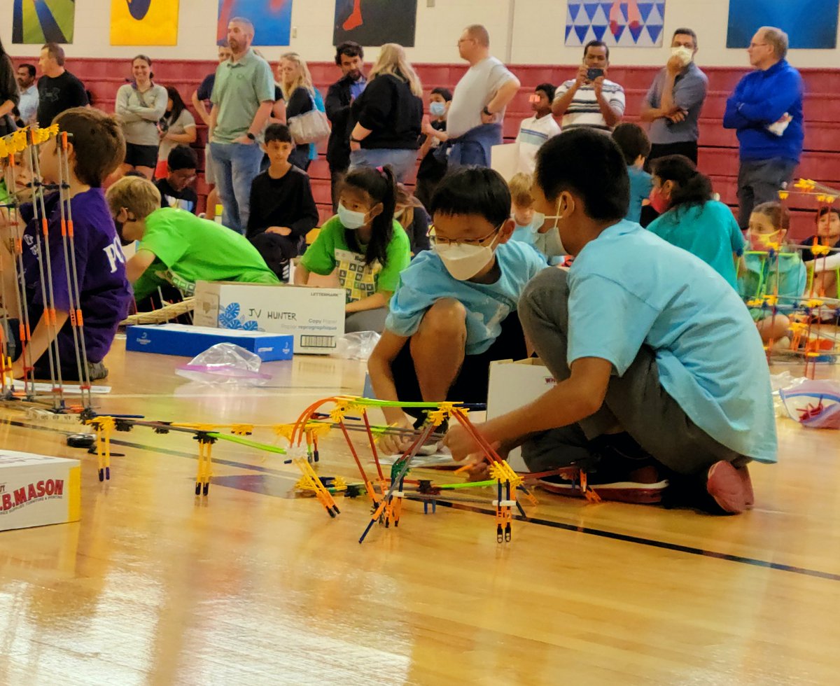 Laura Pomes tweet media