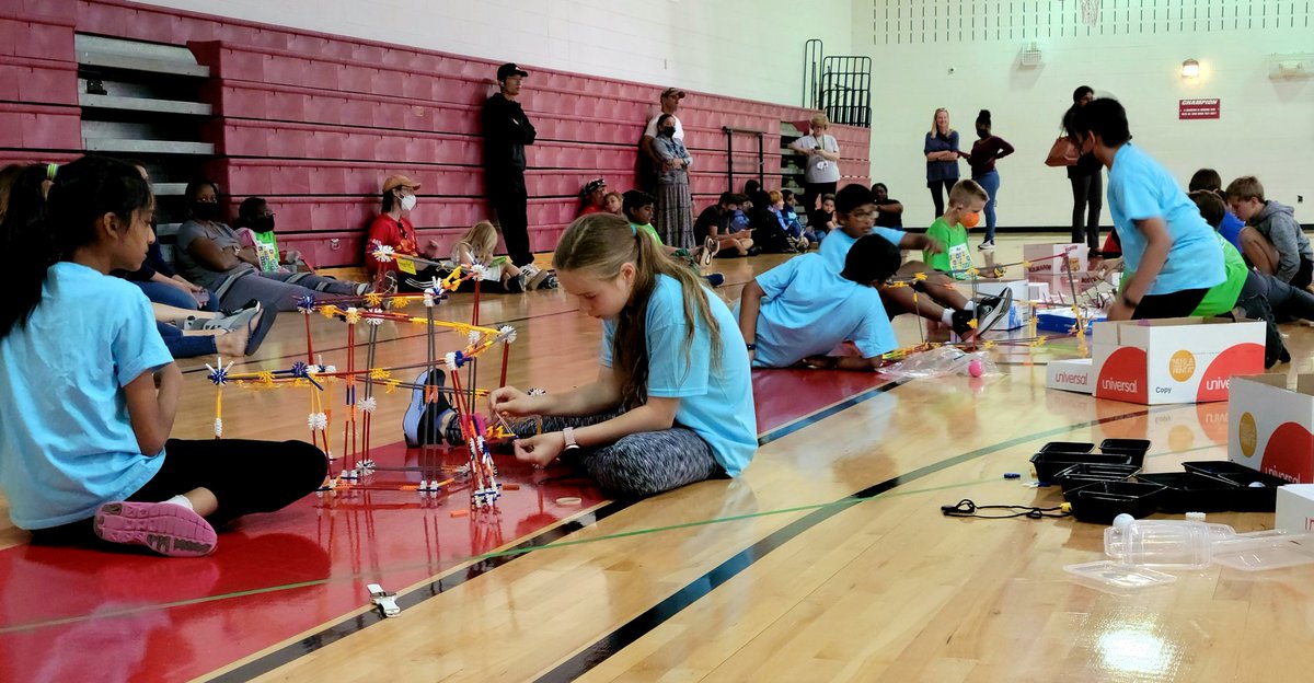 Laura Pomes tweet media