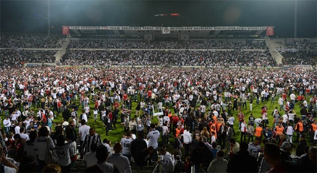 gdhspor on X: Beşiktaş, 40 dakikasını 10 kişi oynadığı Kadıköy  deplasmanından galibiyetle çıktı. Maç sonucu: Fenerbahçe 2-4 Beşiktaş  #FBvBJK  / X