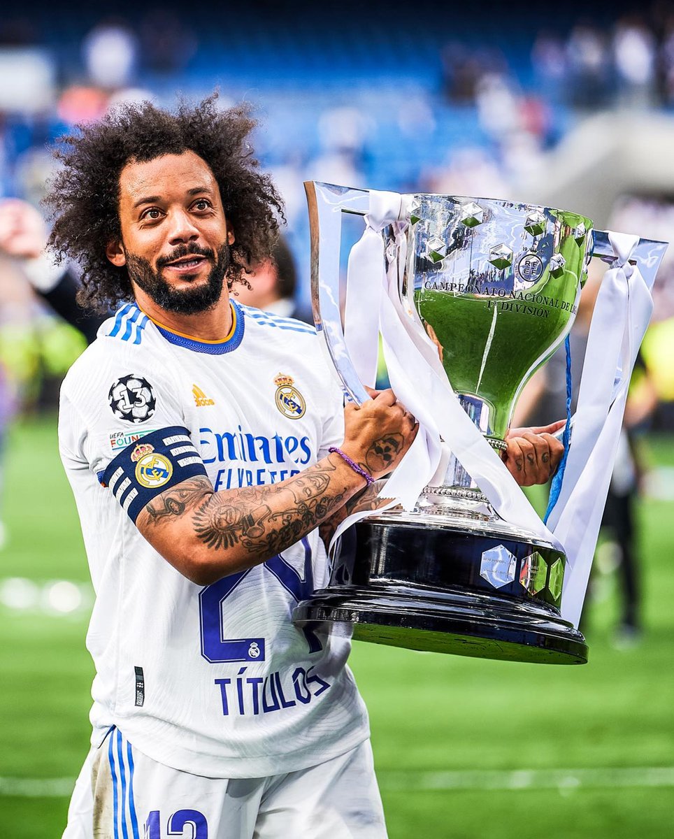 433's tweet photo. Marcelo has now won 2️⃣4️⃣ trophies 🏆 at Real Madrid, the most for any player at that club EVER 👏🇧🇷👑 https://t.co/OTbxqL550l