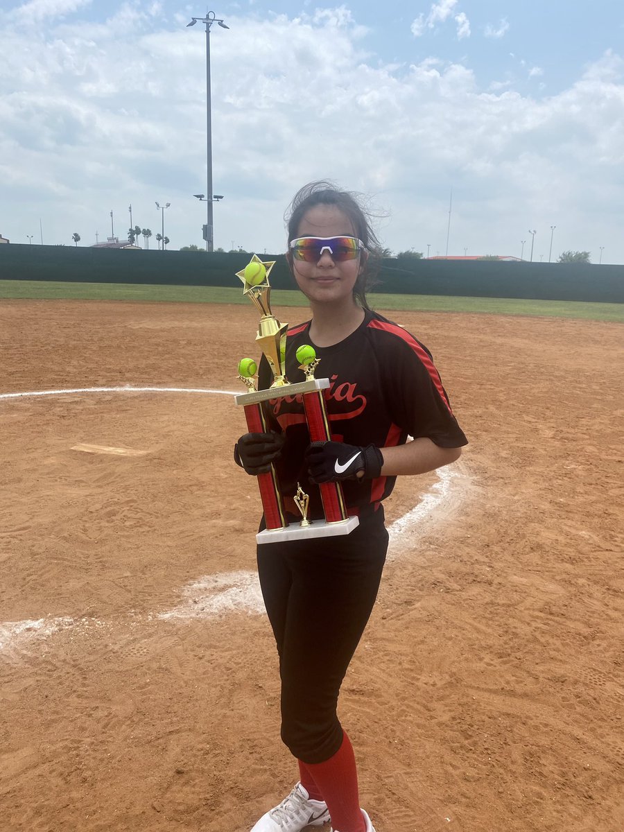 Great morning on the diamond with my girl! Garcia MS took 2nd place at today’s LJISD tournament! 🥎💖
#GoLobos