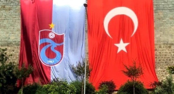 uzunabdurrahman's tweet photo. Bileğinin hakkıyla Şampiyon olan Karadeniz’in hırçın evladı
Anadolu’nun Kaplanı
Eren Bülbül’ün sevdası
#Trabzonspor
👏👏👏👏 https://t.co/pxGi40T1YW