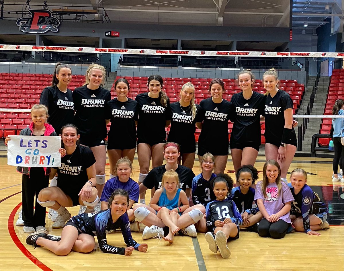 That is a wrap! Thank you to our little volleyball players to coming &amp; supporting us for our last Spring Scrimmage! Fall 2022 here we come! 🏐🐾 #PantherPride