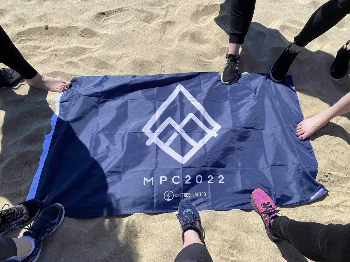 chippie83's tweet photo. No 🏴󠁧󠁢󠁳󠁣󠁴󠁿 this year for @MyPeakChallenge Gala, but the @GStatePeakers continue the yearly tradition of a walk or hike the same day… this year ….the beautiful Jersey Shore!  
@SamHeughan 
#MPCGala2022 https://t.co/npM3txmEoz
