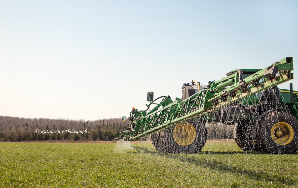 Lots of beautiful winter wheat fields waking up after 28% UAN application here in South Western Ontario 🌾