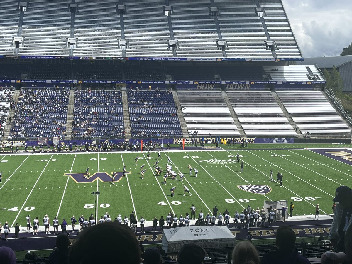 kotsakis's tweet photo. UW spring game at the Greatest College Football Setting.

Doing scouting for when my Spartans arrive on Sept 17th. https://t.co/KVFOhzAO4x