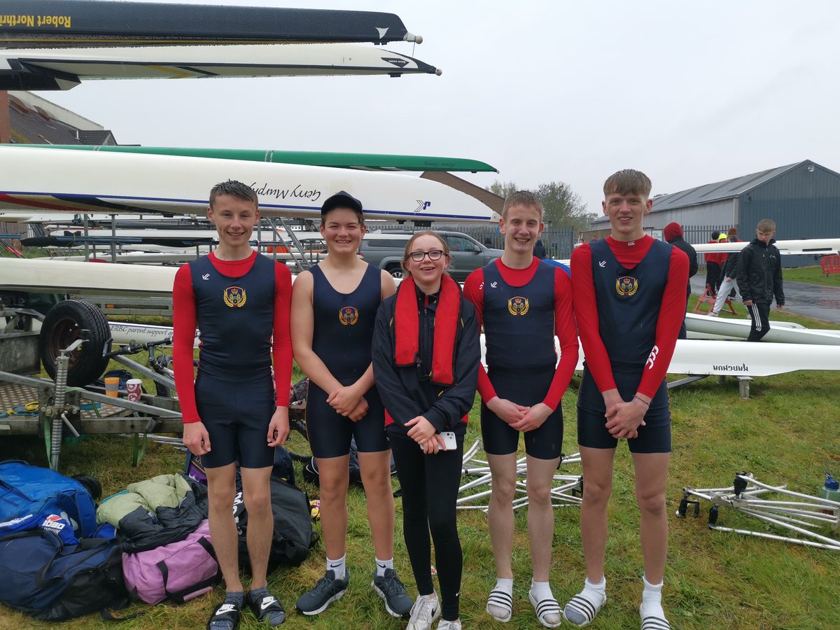 ToppingRodney's tweet image. Great morning, albeit with a very wet and early start at the Portadown rowing club for their annual Regatta. Good result for Ryan and his teammates/crew. Well done to all involved👍🏻 @EnniskillenRBC