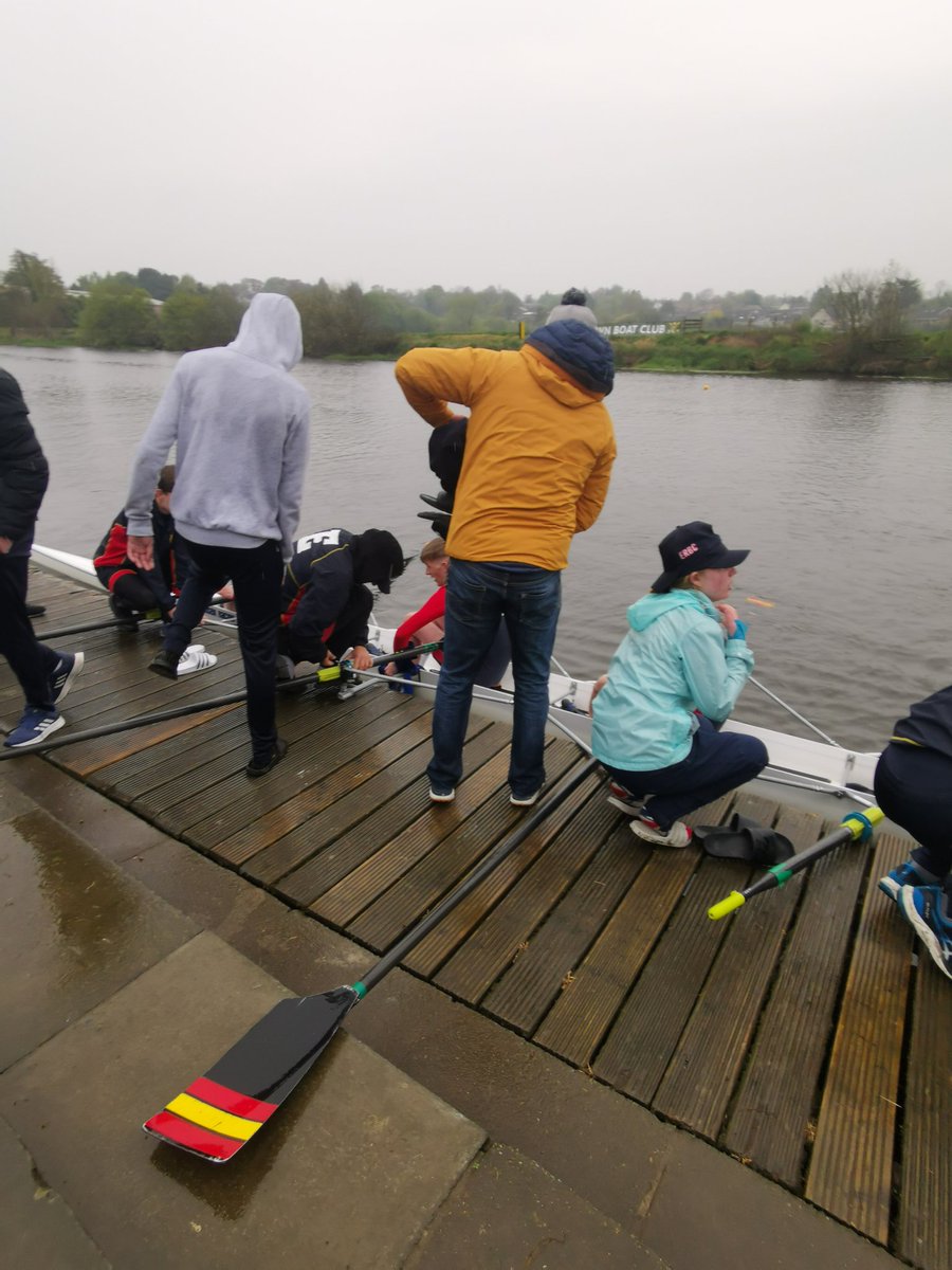 ToppingRodney's tweet image. Great morning, albeit with a very wet and early start at the Portadown rowing club for their annual Regatta. Good result for Ryan and his teammates/crew. Well done to all involved👍🏻 @EnniskillenRBC