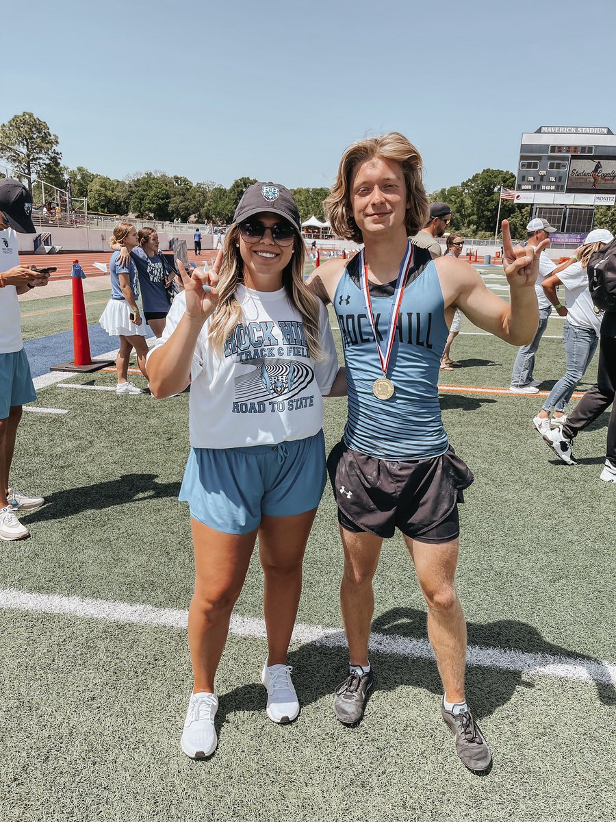 WE’RE HEADED TO AUSTIN! GAVIN HECKE IS THE 5A REGION II POLE VAULT CHAMPION! #statebound