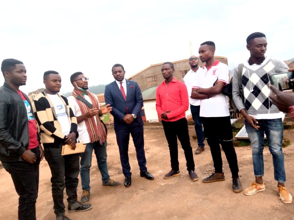 ThomasSavio4's tweet photo. Un entretien avec l'honorable #Rémy #mukweso au sujet du projet de concert pour la paix édition juin 2022. https://t.co/WkHAxygCqV