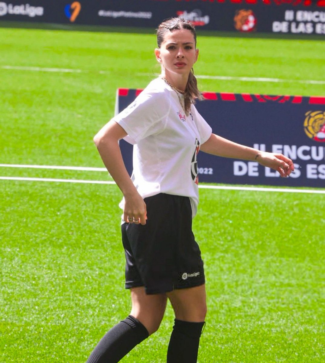 Euge en el partido de fútbol solidario de <a href="/PremiosPLATINO/">Premios PLATINO</a> #LaLigaPlatino2022 ⚽ cc <a href="/chinasuarez/">China Suarez ♛</a>