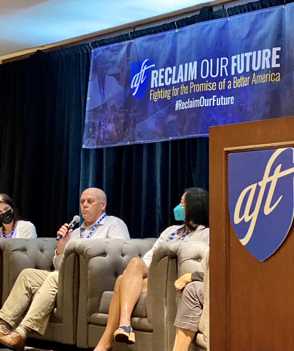 CT = small state, mighty activists! #AFTCT VP @jb5591 sharing tactics aimed at securing #SafePatientLimits protections 4 #HospitalStaff during ’22 #CTGeneralAssembly legislative session w/fellow @AFTUnion leaders at NE regional conference. #ReclaimOurFuture @AFTHealthcare @AFTCT