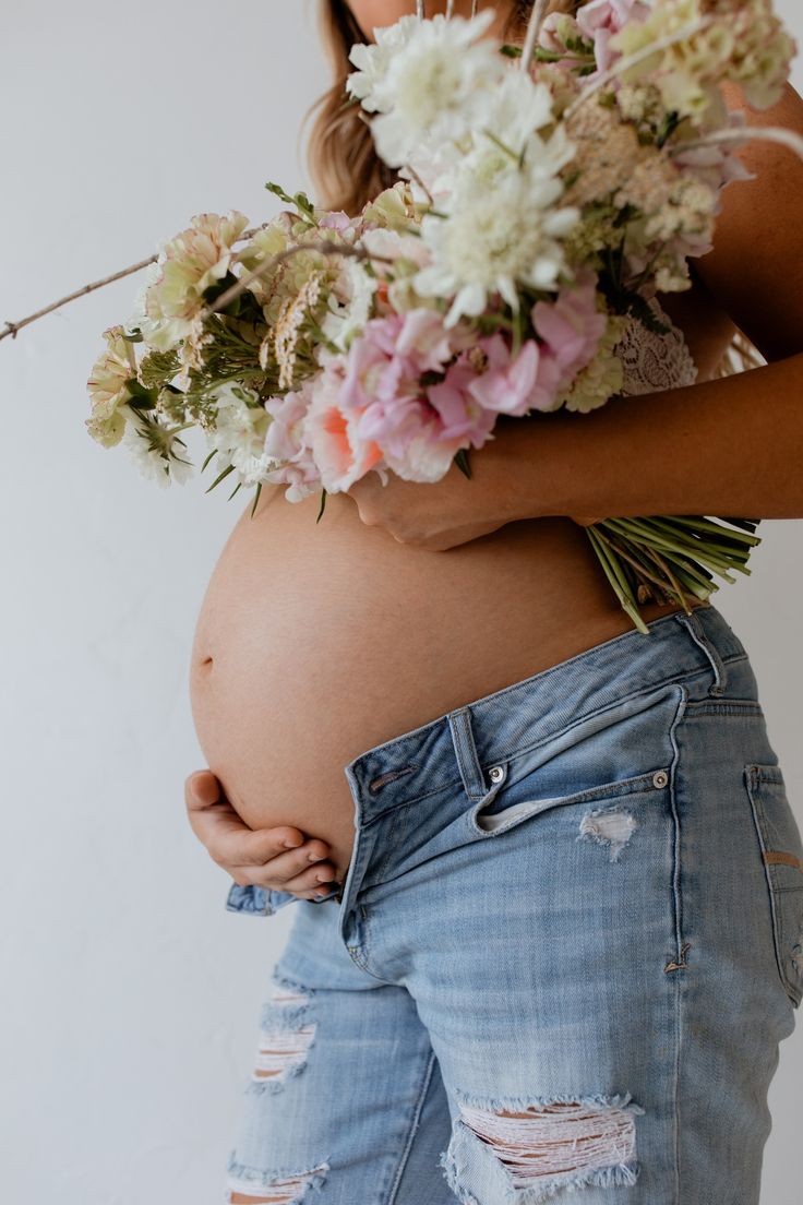 verdinhz's tweet photo. ⠀⠀  ⠀ ⠀  𓏲 𝐏ɾᥱɠᥒᥲᥒᥴყ (𝐃.)ɩᥲɾყ 🤰🏻⠀
⠀⠀⠀⠀⠀⠀ ⠀⠀⠀𝐎𝐢𝐭𝐨 𝐌𝐞𝐬𝐞𝐬
𝓟𝓻𝓮𝓹𝓪𝓻𝓮𝓶 𝓸 𝓪𝓶𝓸𝓻 𝓮 𝓸 𝓬𝓪𝓻𝓲𝓷𝓱𝓸 𝓹𝓸𝓲𝓼 𝓮𝓼𝓽𝓸𝓾 𝓬𝓱𝓮𝓰𝓪𝓷𝓭𝓸. 𝓐𝓷𝓼𝓲𝓸𝓼𝓸 𝓹𝓻𝓪 𝓬𝓸𝓷𝓱𝓮𝓬𝓮𝓻 𝓮𝓼𝓼𝓮 𝓶𝓾𝓷𝓭𝓸 𝓶𝓪𝓻𝓪𝓿𝓲𝓵𝓱𝓸𝓼𝓸. https://t.co/FYAvEOgPBJ