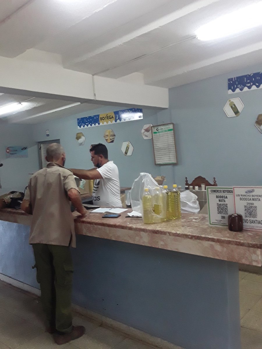 Porque #CubaViveYTrabaja los trabajadores del <a href="/MincinCuba/">Comercio Cuba</a> aseguran la venta de la canasta familiar normada del mes de mayo des de hoy 30 de abril en saludo al #1DeMayoDiaDelTrabajo 
<a href="/BetsyDazVelzqu2/">Betsy Díaz Velázquez</a>