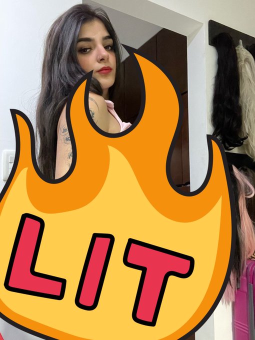 Hace mucho calor 🔥👅👀  🤫 https://t.co/Czc01qMnWh 🥵  ‼️ Por el D&iacute;a del ni&ntilde;o a los primeros 100 en suscribirse