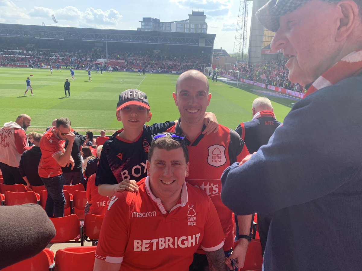 bushylikeanafro's tweet photo. What game. From time wasting frustration to depeche mode dancing, big shout out for Bong’s coat on the lap of honour. #NFFC https://t.co/UDKu5X1YXb