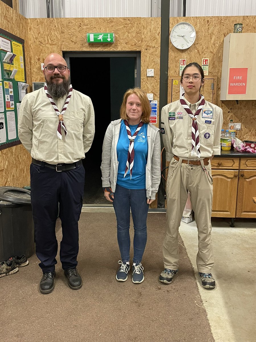 2ndExeterScouts's tweet photo. Three new leaders invested at our @KISC prep camp #devonness #goodfortwo #skillsforlife @ExeterScouts @DevonScouts https://t.co/a3KaF1XGog