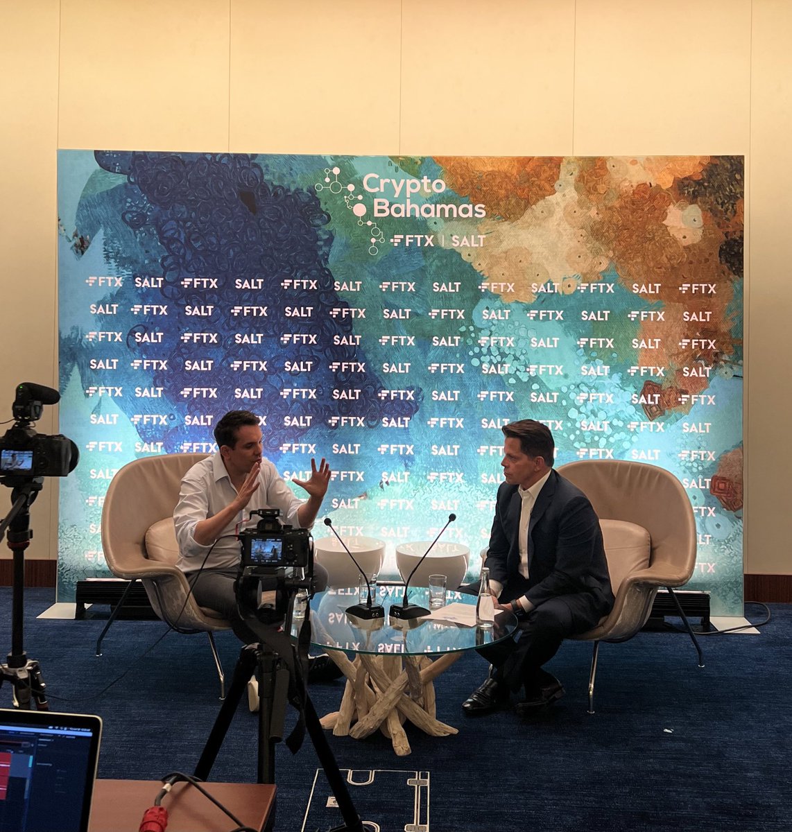 hduncanquinn's tweet photo. Such a great week at @CryptoBahamas! 🙌🏼

Exciting to film our first in-person @MoochFM with @Scaramucci &amp; @C_Angermayer too 🔥 https://t.co/gPnti8xRJ7