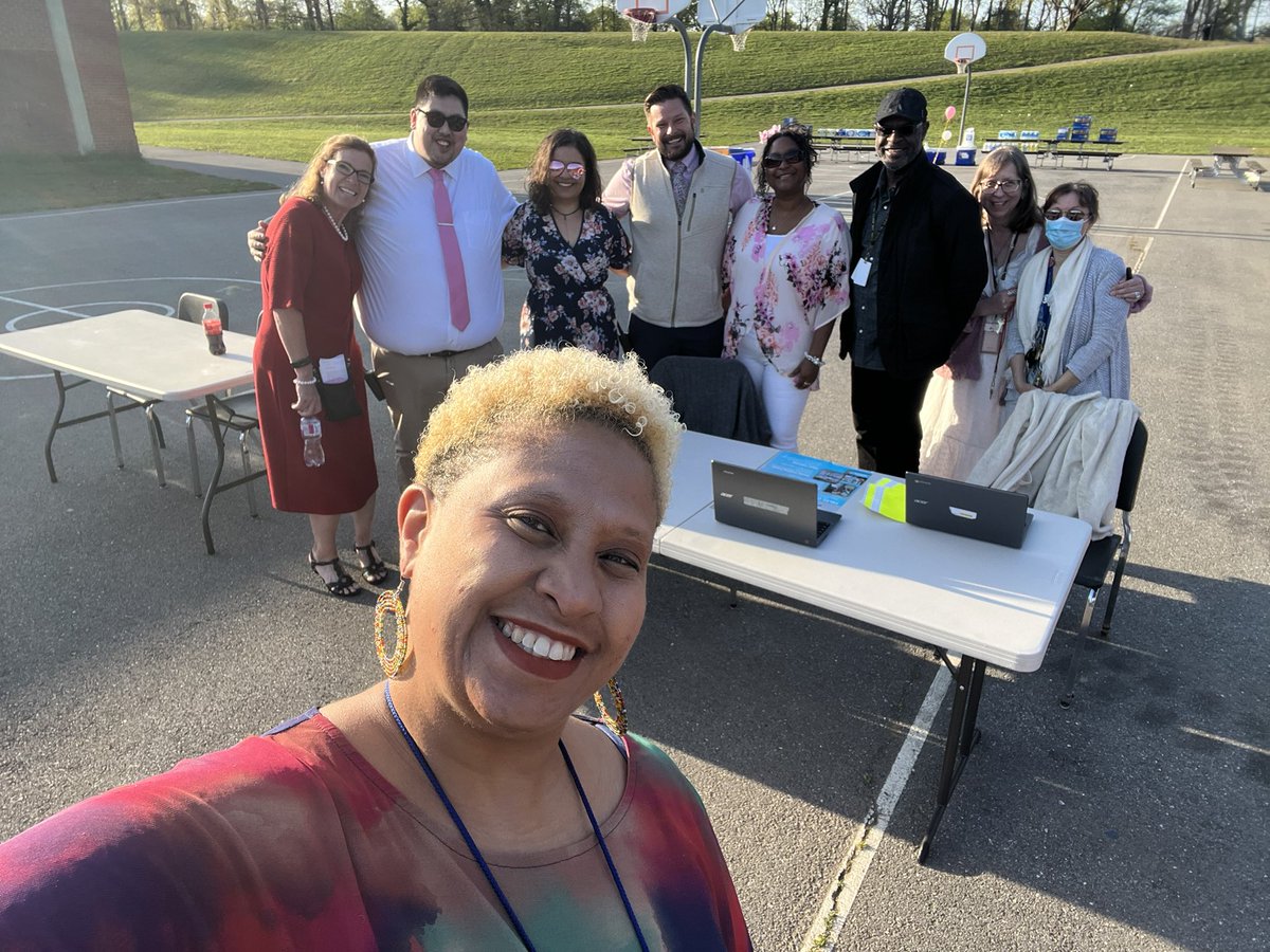 What a wonderful experience for Sligo students! Kudos to Mrs. Doyle, SGA, chaperones and PTSA for the Cherry Blossom dance! Everyone had a looked nice and had a great time! #sligonation #SligoSGArocks <a href="/PBilock/">Patrick Bilock</a> <a href="/APImamura/">Brett Imamura</a>