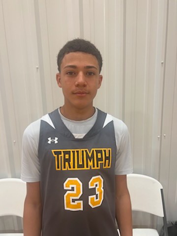 WT_Triumph's tweet photo. Triumph West 14U defeats i4 ballers  42-38. Lead by Khyree Smith and Jordan Garcia with 8pts each @CagerClassic https://t.co/naaXSZyfiw