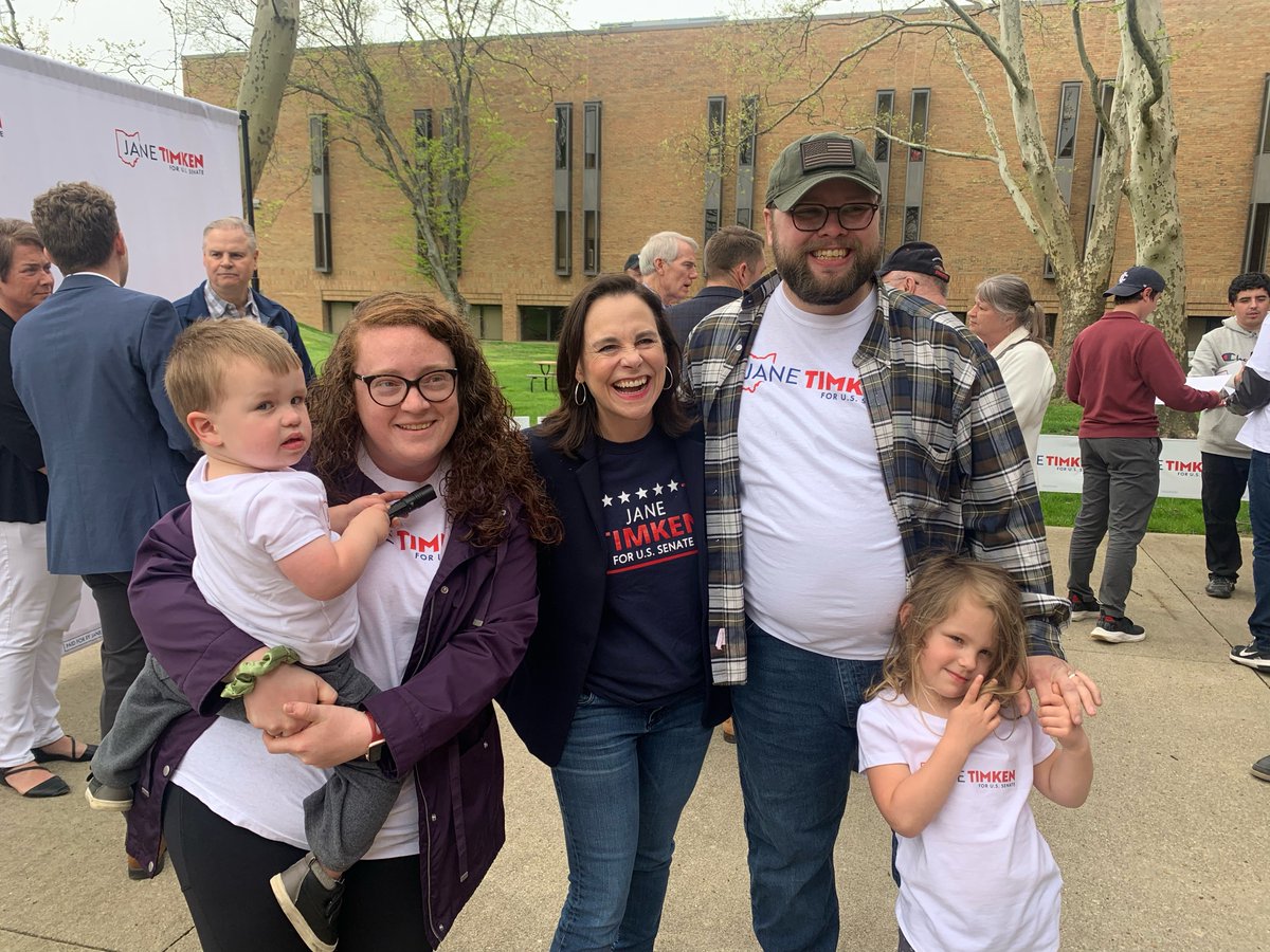 Ohio, just 3️⃣ more days! We are Getting Out the Vote in Columbus with Senator @robportman and a great group of supporters. If you want a Senator who is in this race for Ohio, our families, and the America First agenda, then I'm your candidate and I ask for your vote! 🇺🇸