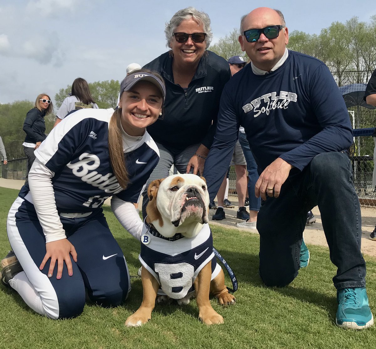 feydaddy's tweet image. Happy Senior Day Lo! @lofey3 @mslaurenfey @ButlerSoftball #19