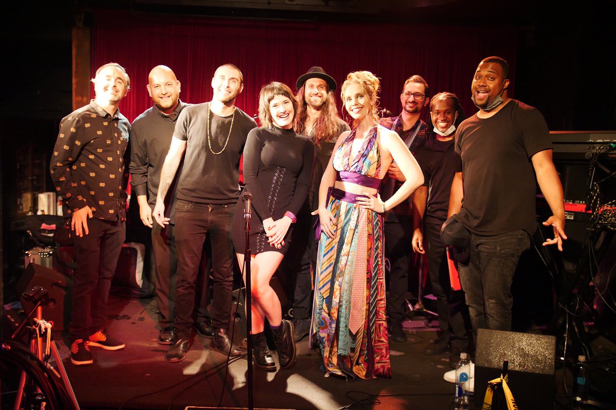 AlexNesterMusic's tweet photo. It’s already been ONE YEAR since the virtual #livestream of my newest album, Someone Better💕🎶 This performance was in honor of my 20 years #cancerfree, with today marking 21 years. If you’d like a #SOMEONEBETTER vinyl & other awesome merch, #shop https://t.co/VN5srWRtcX 🙏🏻💕 https://t.co/kLdNpmOwo9