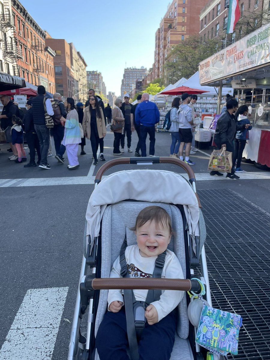 Talk about vibrant streets! The weather could not be more perfect for Henry’s first ever Street fair, on 8th Avenue in Chelsea. <a href="/jsoffen/">Jennifer Soffen</a>