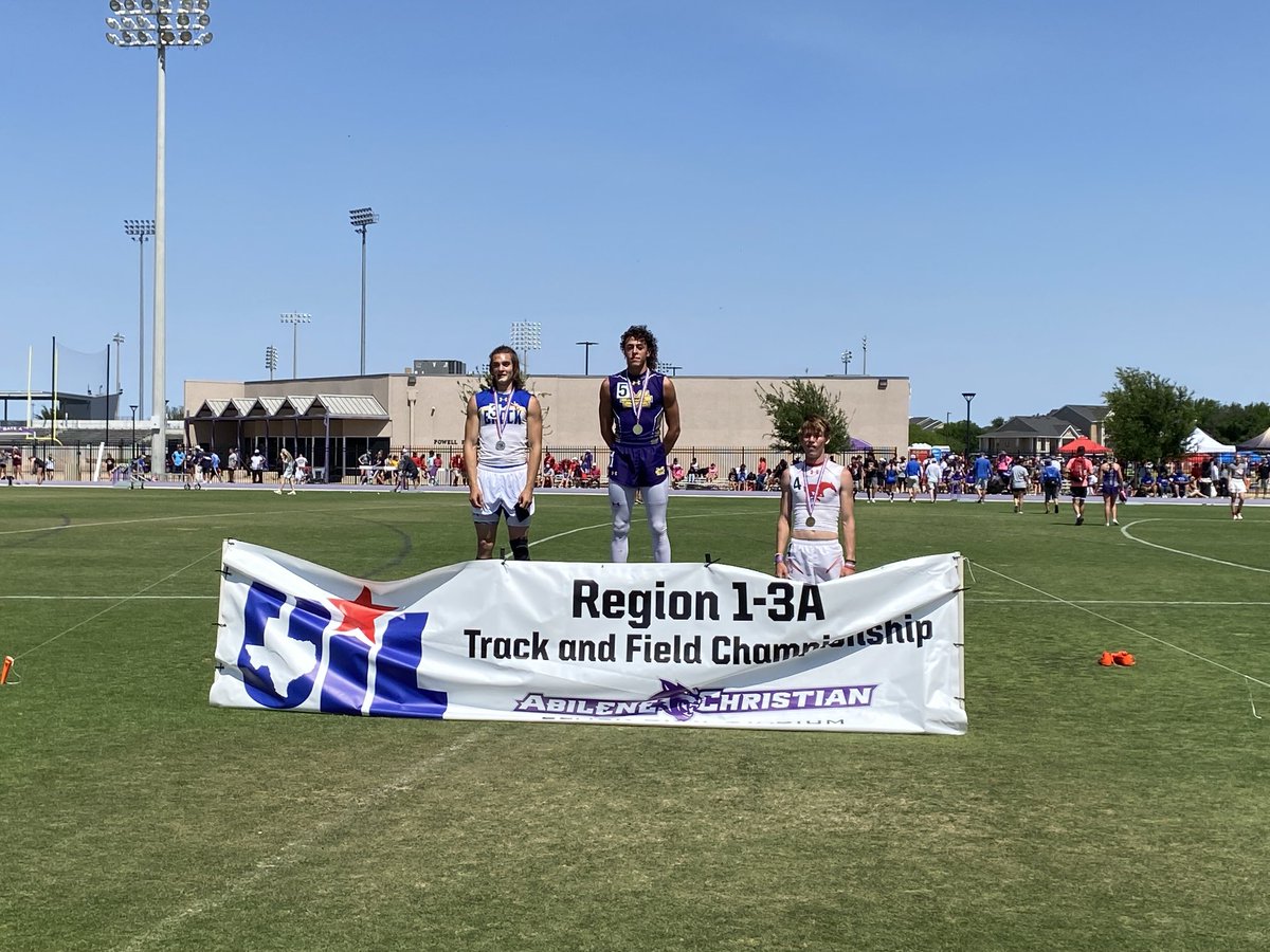 kates_will's tweet photo. It’s been a great day for the ⁦@MerkelHS⁩ ⁦@merkelisd⁩ BADGERS!! ⁦@AlyssaOMalley1⁩ won 🥇 🥇🥇🥇in 4 events, and Isaiah Burns wins🥇 in the 300 Hurdles. Austin here we come! ⁦@BigCountrySport⁩ ⁦@sportsfreaknut⁩ ⁦@KTXSSports⁩ ⁦⁦#BadgerBuilt https://t.co/H6eHFE8cTx