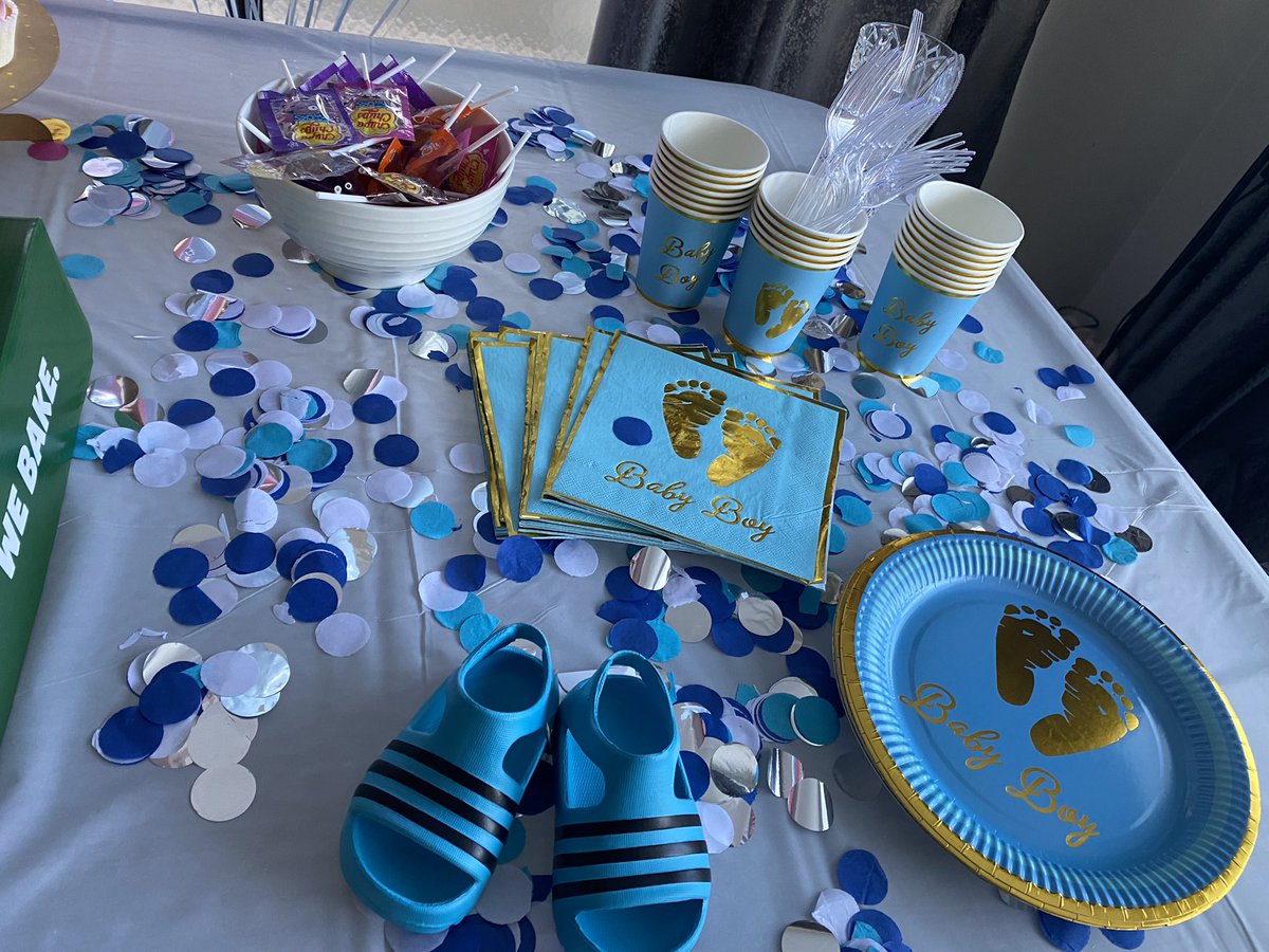 Kerri Thompson tweet media