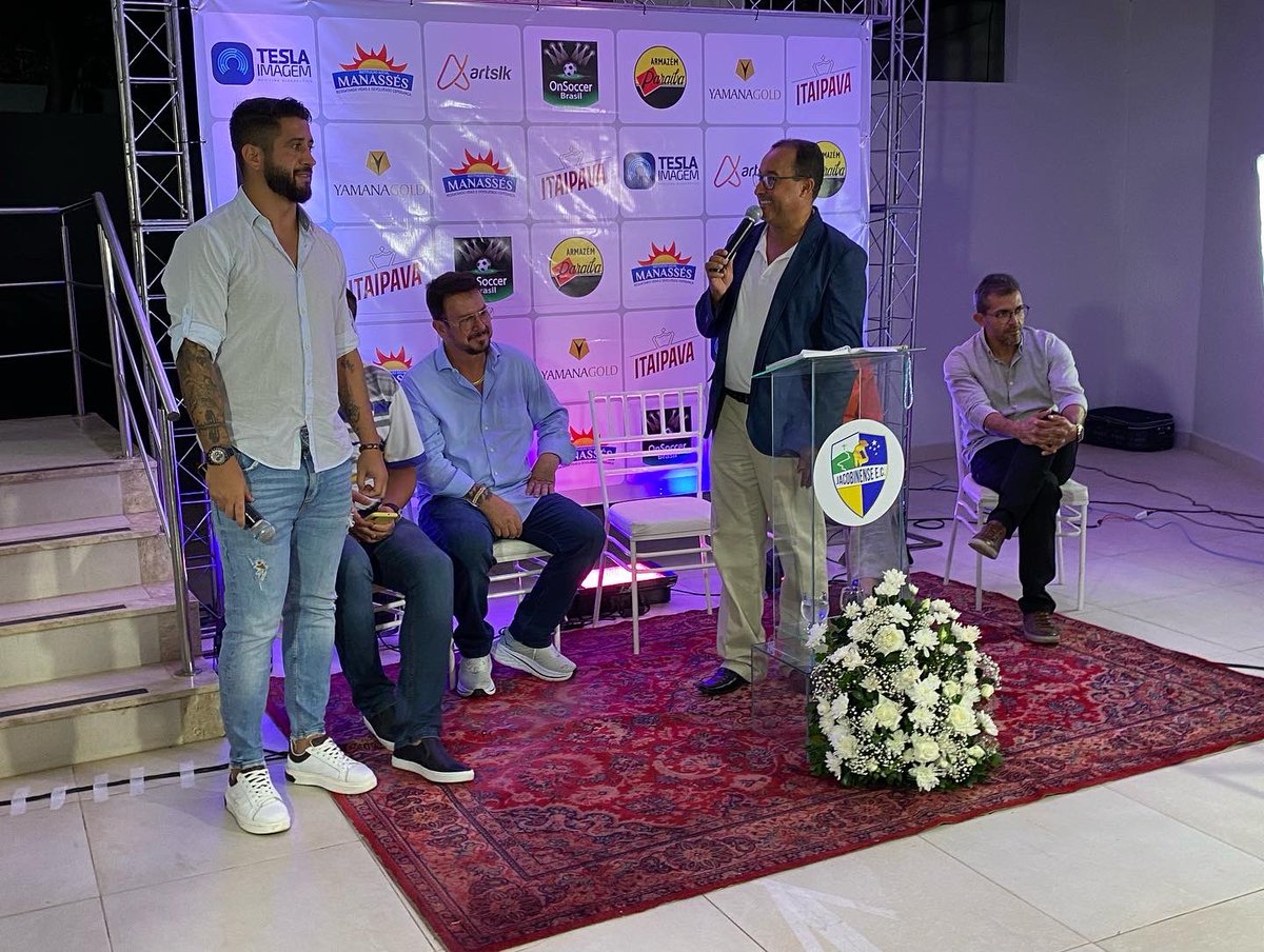 Jacobinenseec's tweet photo. Foi um sucesso! Na noite de ontem (29), realizamos a apresentação oficial do Jacobinense Esporte Clube. Confira alguns clicks do evento.📸
#JacobinenseEC #AzulãoDoSertão https://t.co/cYE6SroySQ