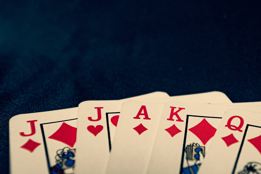 Who's the best Euchre Player in the TWP?  
TWP Euchre Tournament
May 5th at 6pm in the Huntington Cafeteria
No Entry Fee
Prizes for 1st, 2nd and 3rd Place
Individual Rotation Play 
Register here or arrive by 5:30 the day of tournament:
forms.gle/mzN2dAJiYKWrVX…