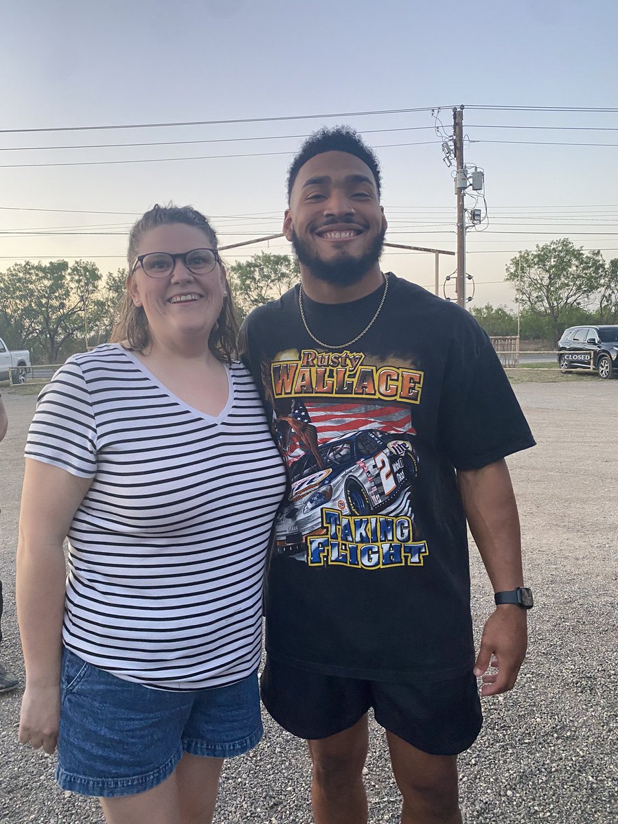 MissHarrisGeom's tweet photo. Congrats @abramsmith_28!!! So beyond proud of you! Can’t wait to watch you continue your journey! Thanks for proving me wrong! @Saints you’re getting one of the best! #proudteacher #hardworkpaysoff https://t.co/oN8ggTgElI