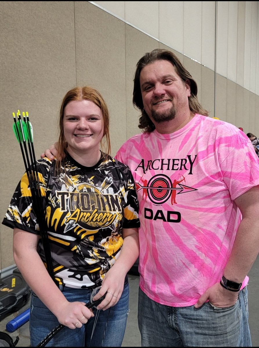 BlakeSciTech's tweet photo. Mads participated in the National Archery Tournament this weekend. I'm so proud of her. I hope she's equally proud of herself. https://t.co/Kp9pmIdMI3