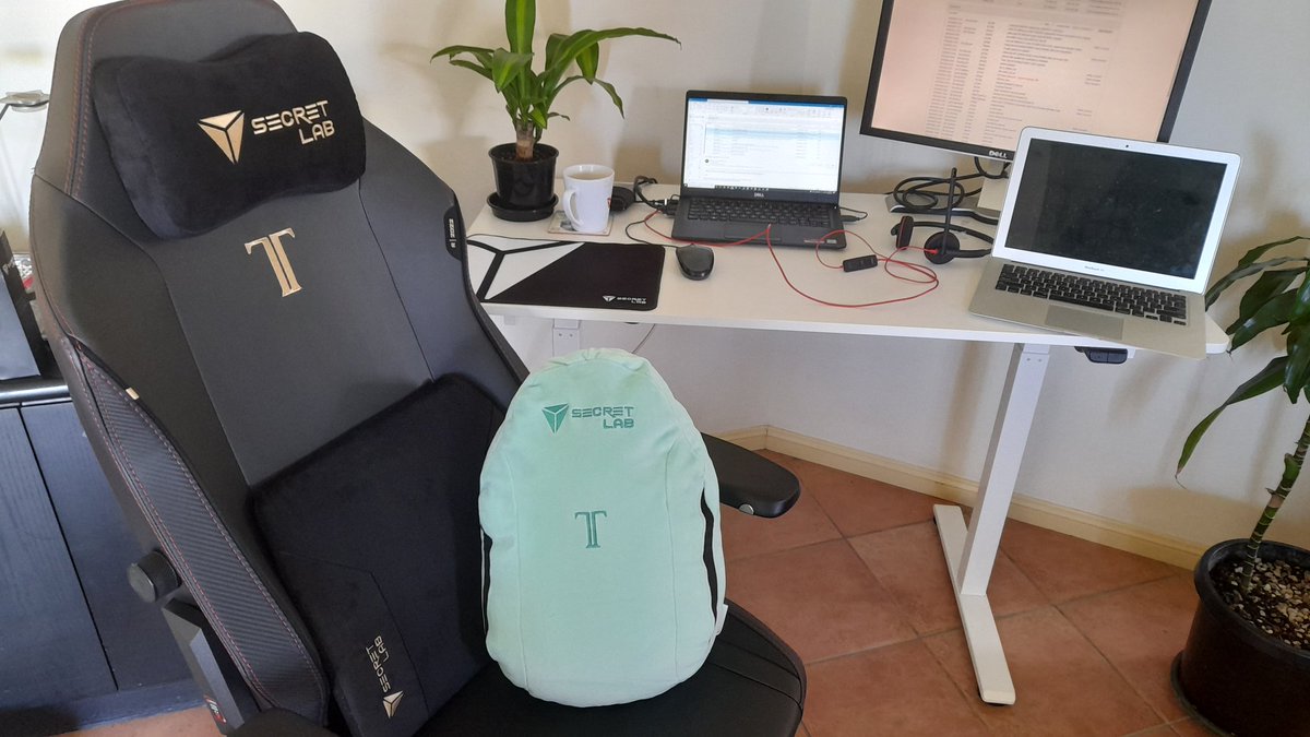 cryptopianz's tweet photo. Outstanding and the best!!! Total Epic Chair!!!! @secretlabchairs #secretlab https://t.co/aIr1CFOxtU