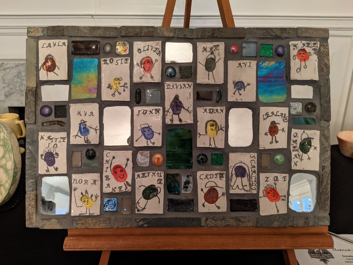 LClarkLSEarts's tweet photo. The beautiful artworks we got to make with our students found new homes tonight at our school silent auction! I know they'll bring as much joy to their new owners as they brought to all of us getting to create them together. 
💜🧡💚

@LSEArts @donohoLSEArts @cpsfinearts https://t.co/TJe07nGYoP