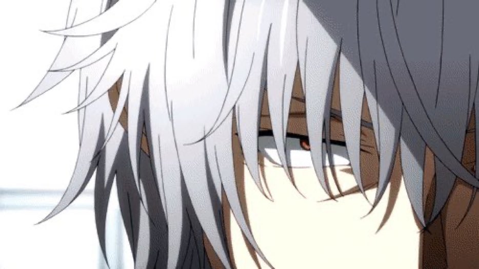 1stRankedEsper's tweet image. *Staaaaaaaaaaaare*

Clearly not convinced.