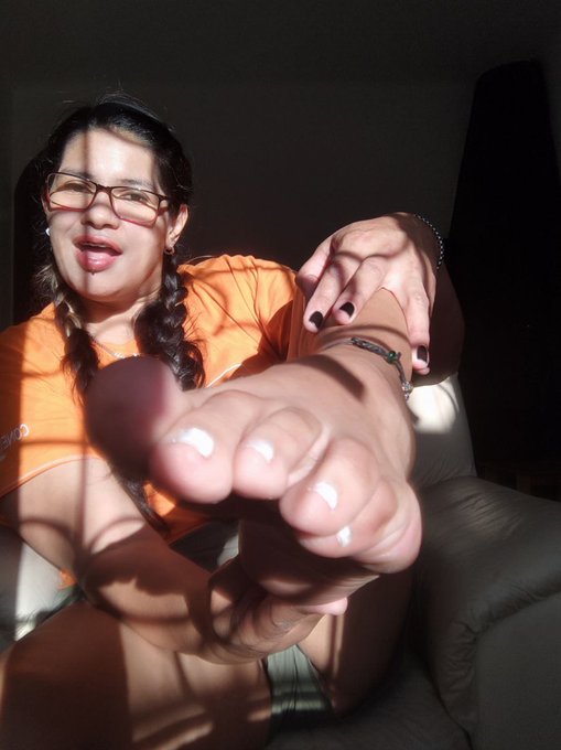 Abre la boca como me gusta!!! 👄🔥💋😏   #sexyfeet #FootFetish #feet #feetmodel #feetlovers #feetfetish #sexytoes<a href="/tag/sexyfeet"class="tags">#sexyfeet</a><a href="/tag/footfetish"class="tags"><span>#footfetish</span></a><a href="/tag/feet"class="tags"><span>#feet</span></a><a href="/tag/fetish"class="tags"><span>#fetish</span></a><a href="/tag/feetlovers"class="tags"><span>#feetlovers</span></a><a href="/tag/toes"class="tags"><span>#toes</span></a><a href="/tag/prettyfeet"class="tags"><span>#prettyfeet</span></a>