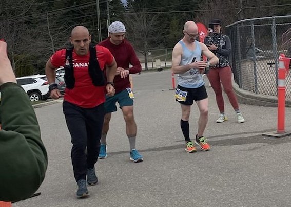 mitchyardultra's tweet image. Eric Bird takes 5th place, and Matt Shepard takes 4th a couple laps later with a quad problem. Three racers are in the chute and we shift to the night route for lap 36. #bcbackyardultra #mitchyardultra