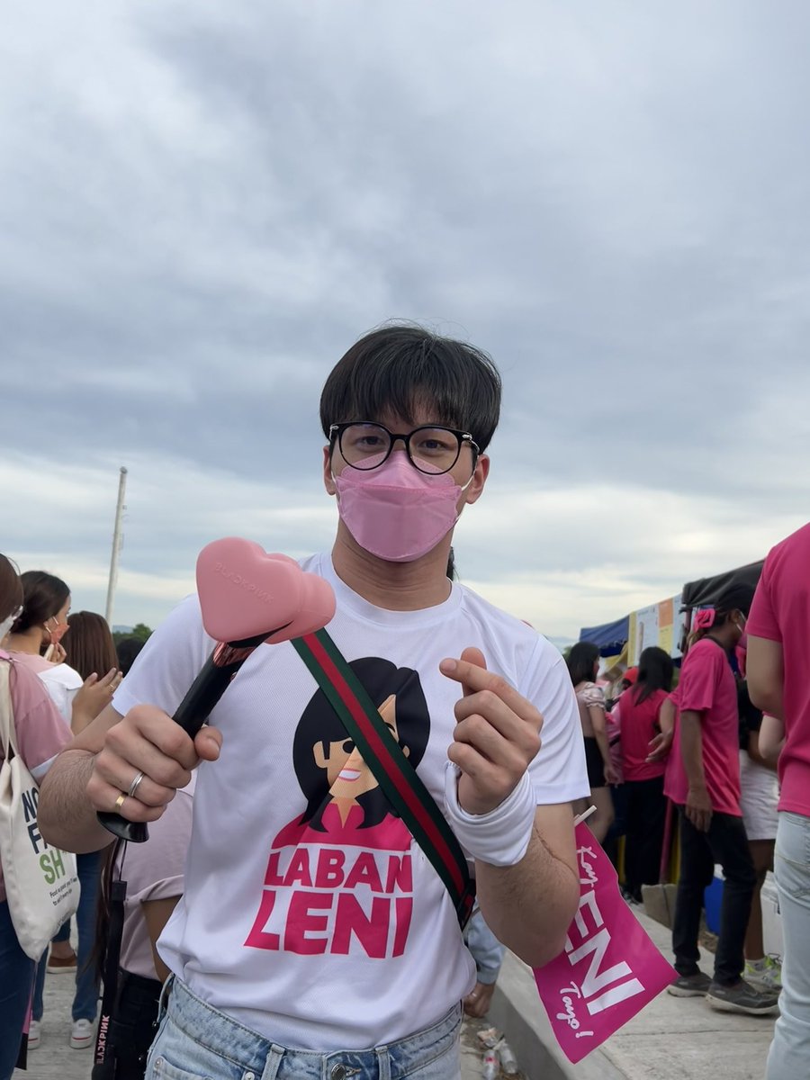 isaiditsrain's tweet photo. Twas a blast! Tired but empowered.

#BarakoParaKinaLENIKIKO
#BarakoforLeniKiko
#BatangasIsPink
#IpanalaNa10To
#KulayRosasAngBukas https://t.co/gcRYeI5PFx