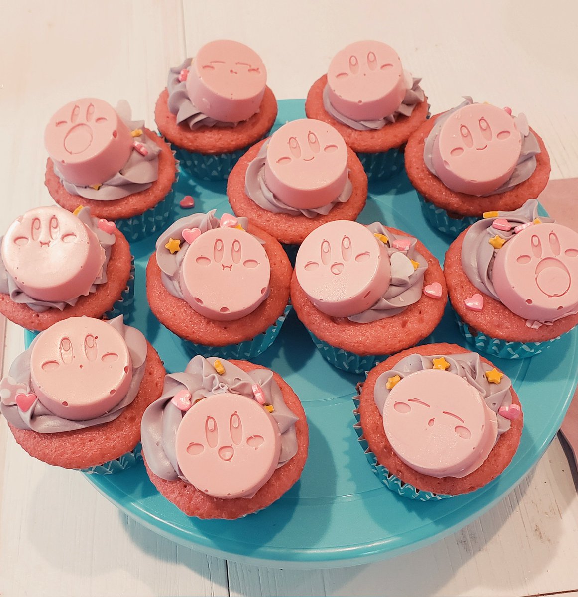 「Kirby-cakes for my kiddos. 」|SEN-PY NOTICES YOU (COMMS OPEN)のイラスト