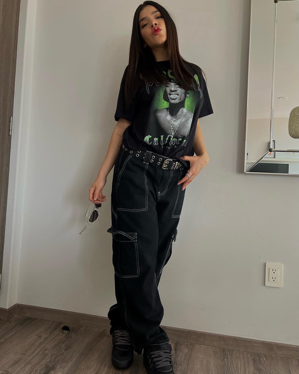 keniaos's tweet photo. 🦋🦋💚!!! https://t.co/3FNKL1RQLw