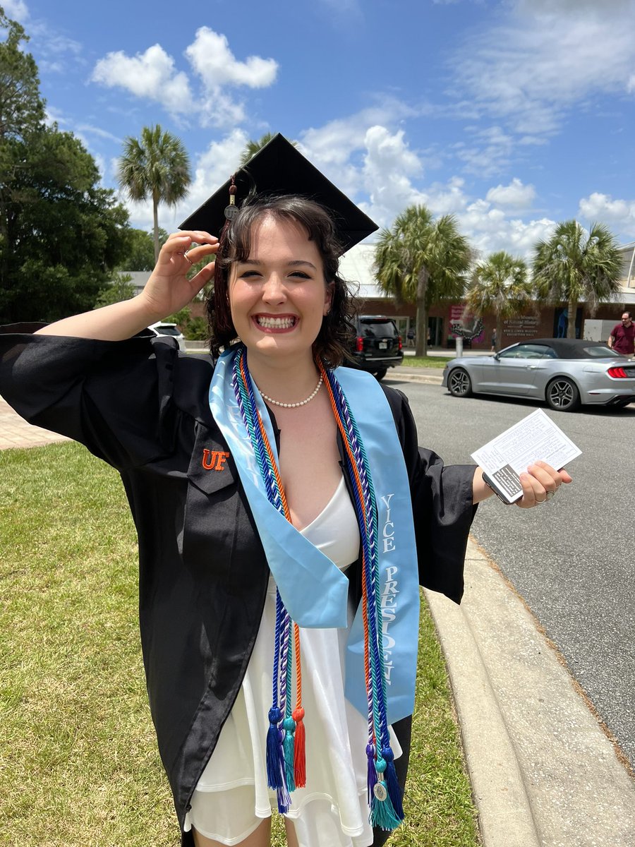 #ufgrad congratulations my sweet Jess!!!  So very proud of you!!!